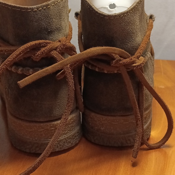 Born Women's Ankle Bootie Size 6 - Picture 3 of 10